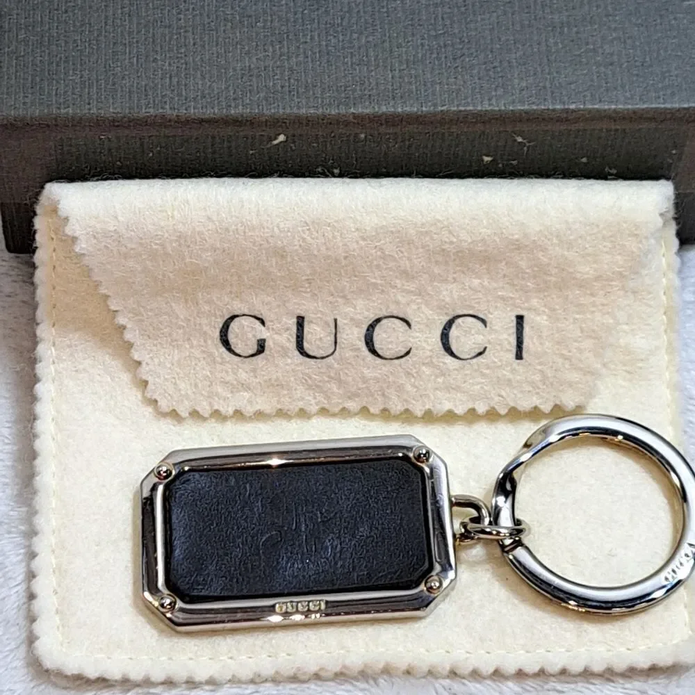 Gucci Leather Embossed Dog Tag KeyChain/Bag Charm GIFTABLE PRISTINE CONDITION